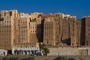 Kỳ lạ những thành phố nhà chọc trời bằng bùn đất ở Yemen